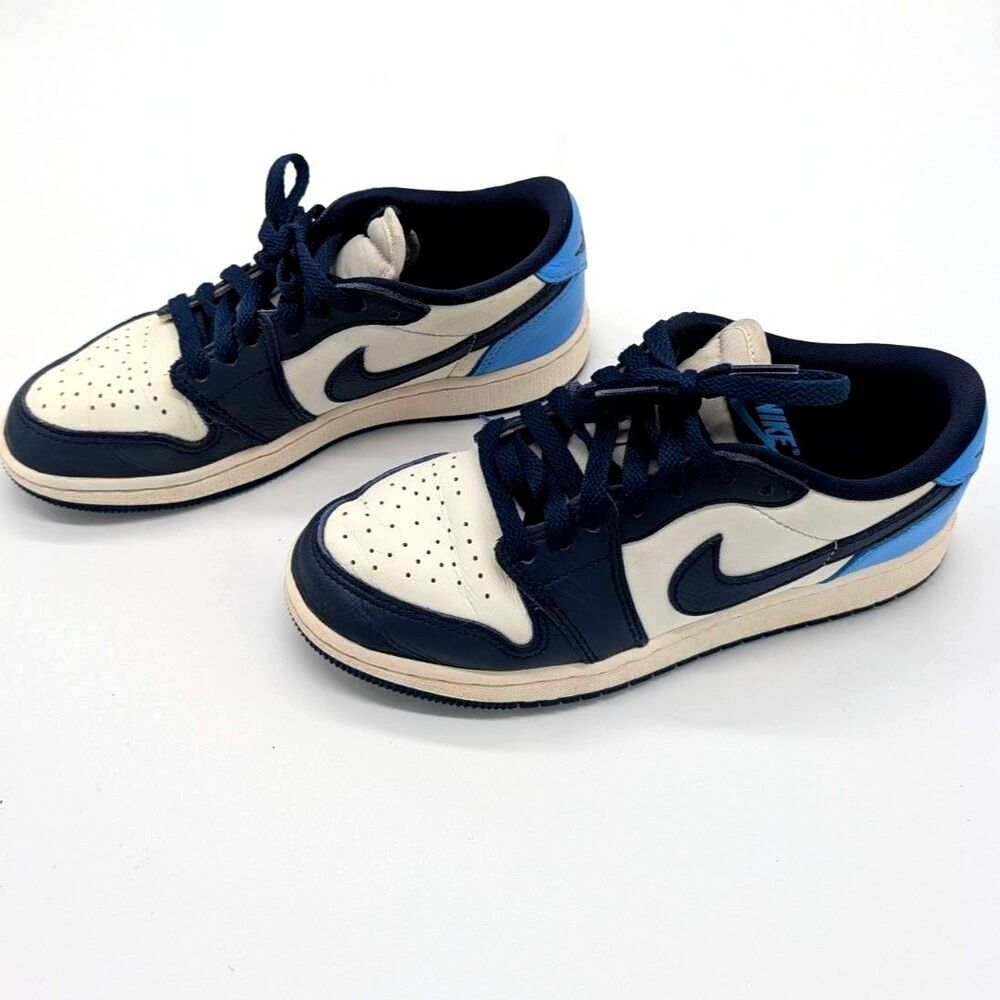 Nike Air Jordan 1 Retro Low OG Obsidian UNC Blue Sneakers Youth 4.5Y - Picture 4 of 8